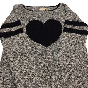 The Eagle Eye sweater  size 10/12